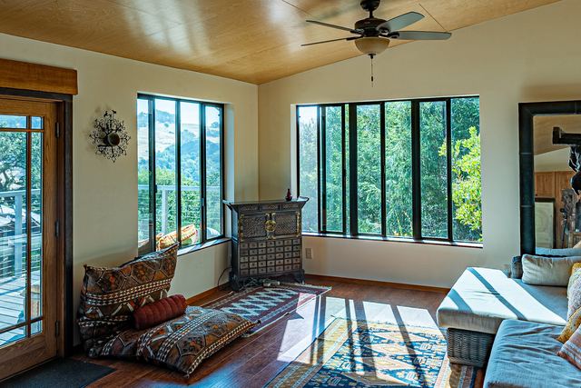 1347 Rio Bravo, frame 2